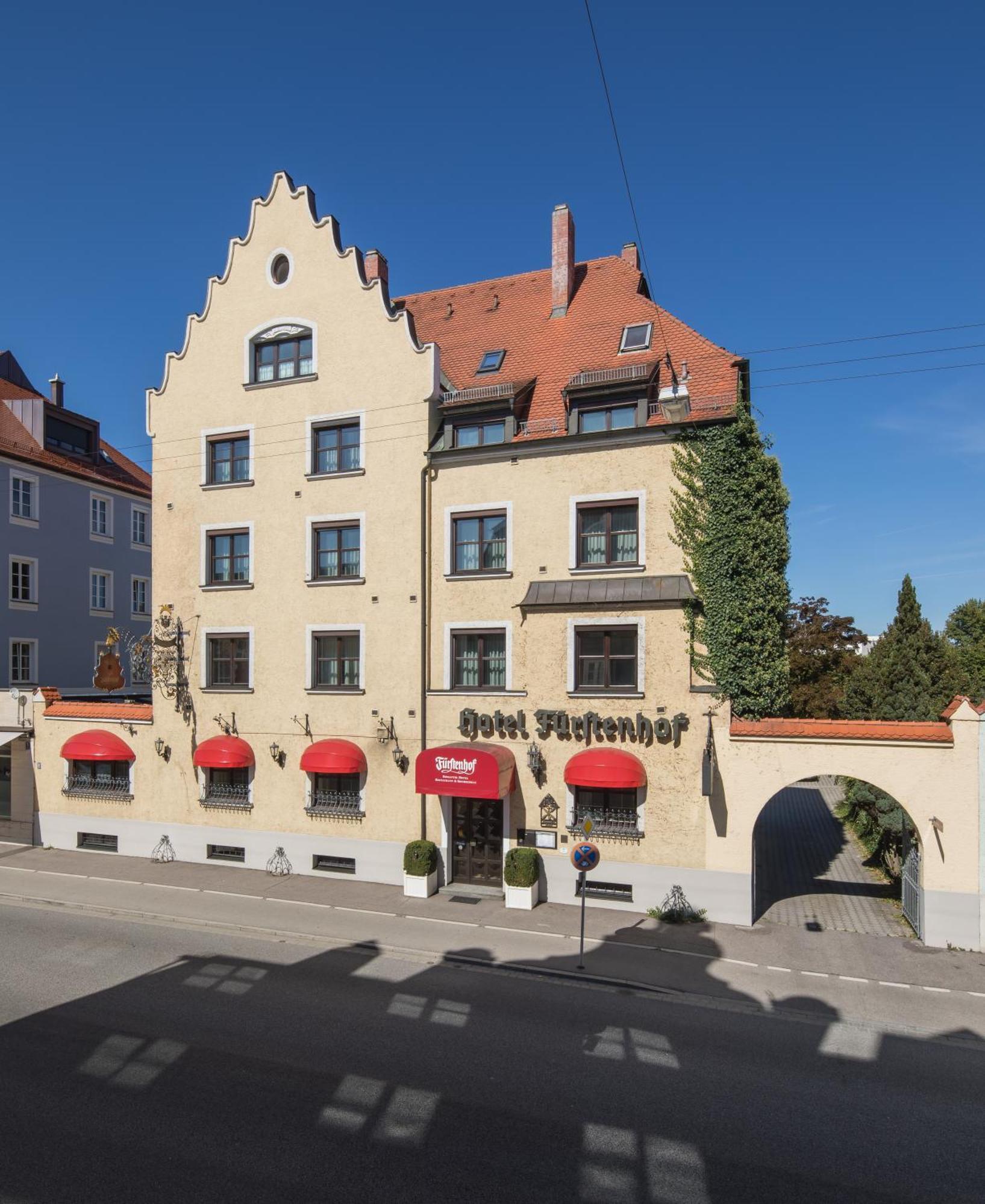 Simones Hotel Fuerstenhof Landshut Ngoại thất bức ảnh