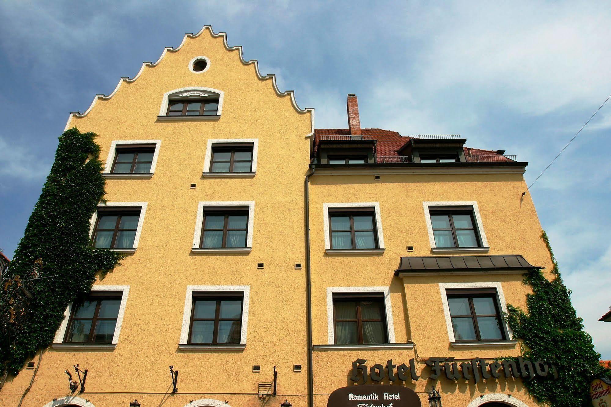 Simones Hotel Fuerstenhof Landshut Ngoại thất bức ảnh